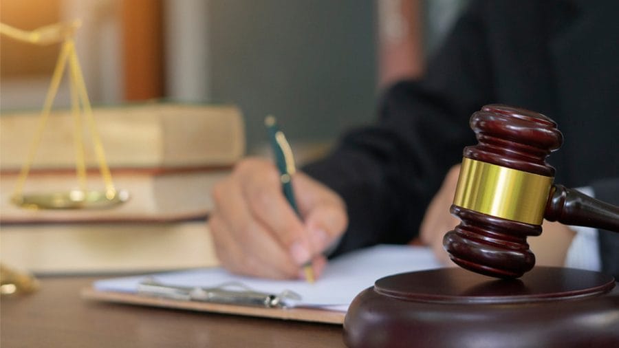 Contra la corrupción y el nepotismo