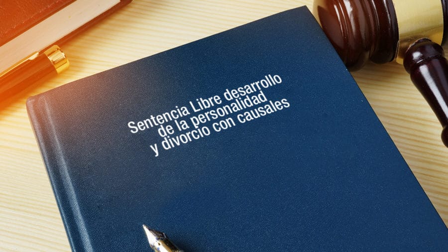 libre desarrollo personalidad divorcio con causales