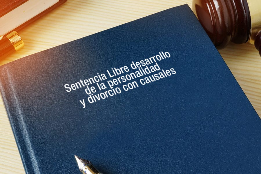 libre desarrollo personalidad divorcio con causales