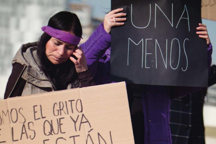 NI UNA MÁS NI UNA MENOS